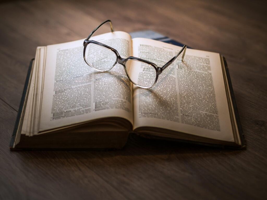 Reading to Write Better
